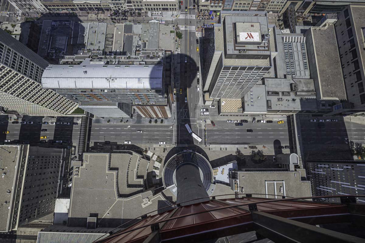 monter-calgary-tower