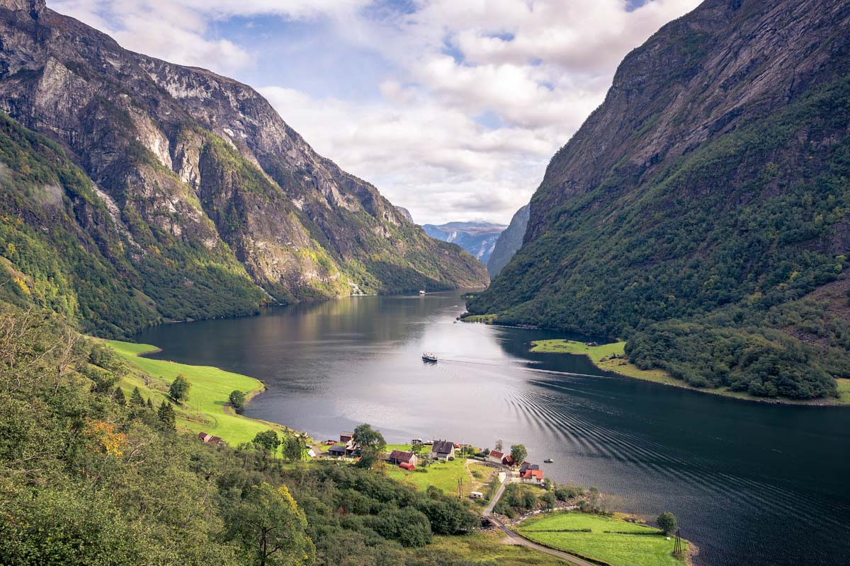 Naeroyfjord-fjord-des-reves-sognefjord-norvege