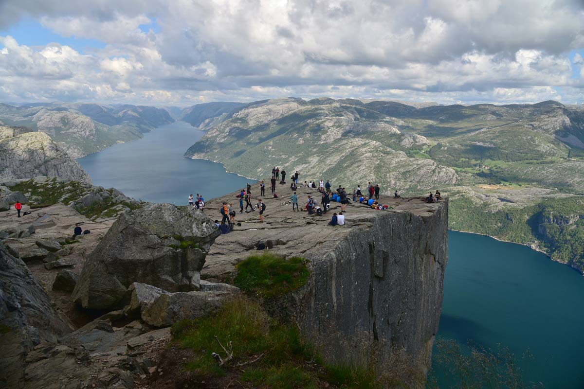 monter-preikestolen-point-de-vue-norvege