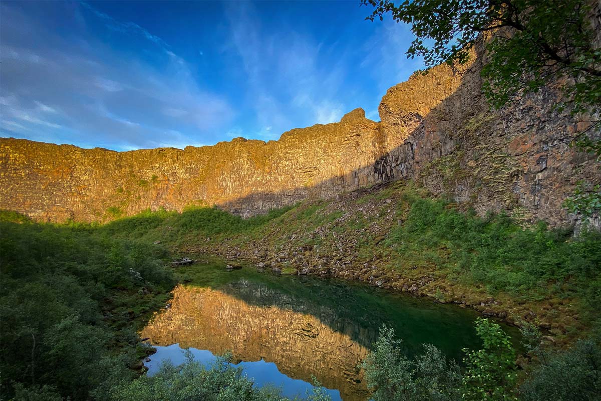 petit-lac-botnstjorn-asbyrgi-canyon