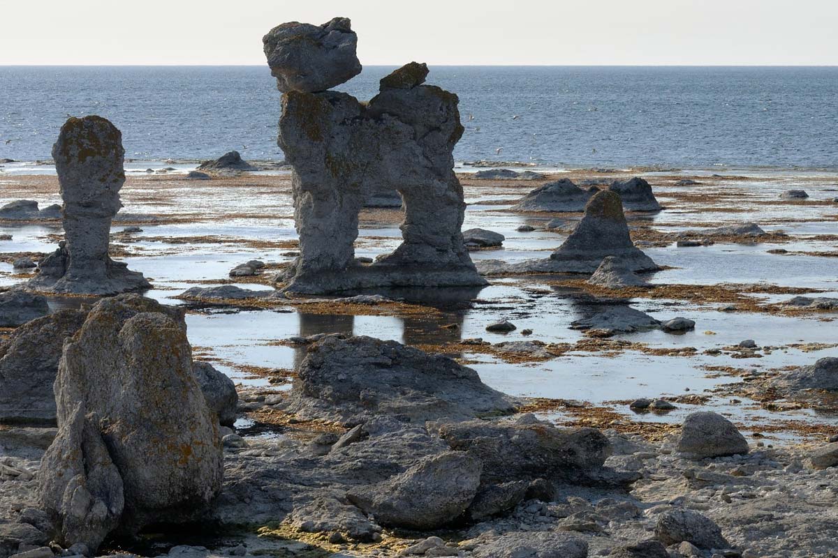raukar-ile-gotland-suede