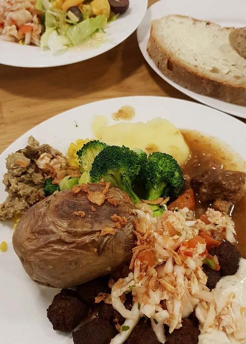 restaurant-buffet-kaupungintalon-ravintola-helsinki