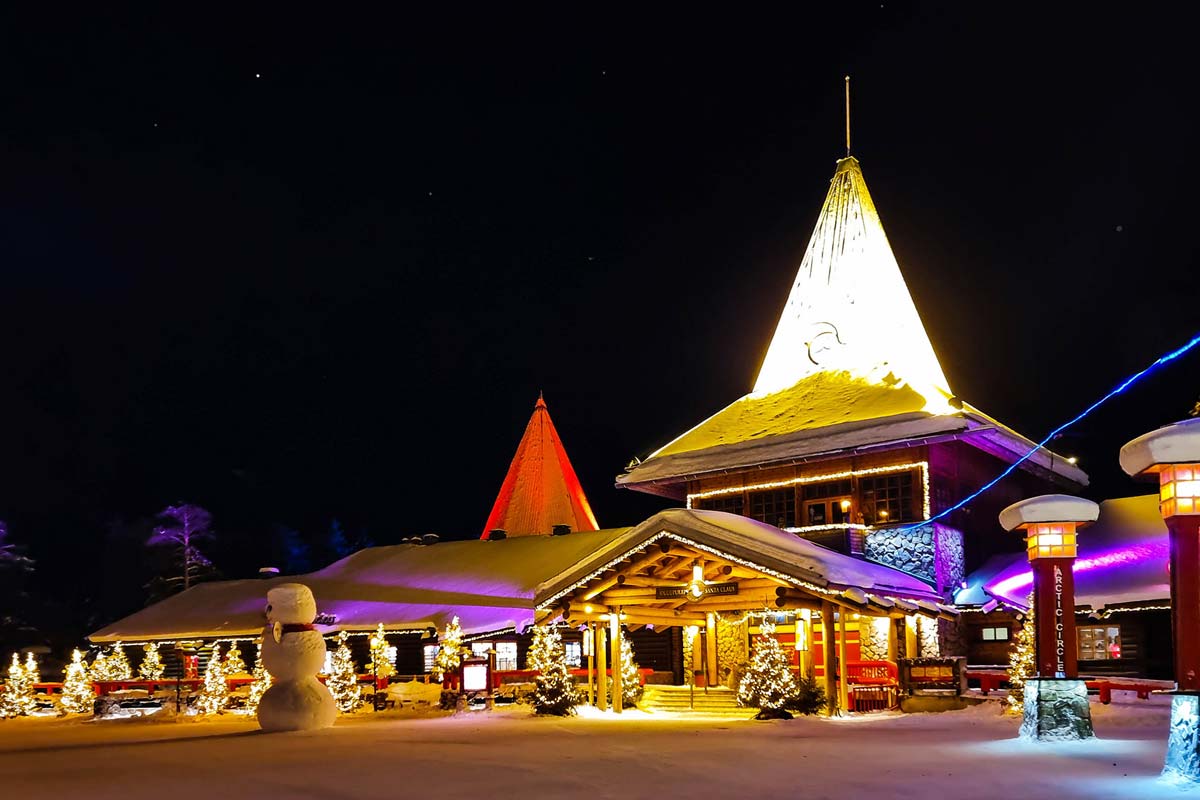 village-pere-noel-rovaniemi-laponie