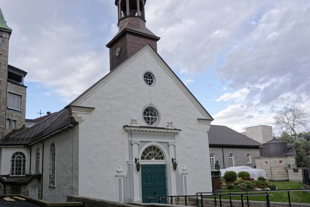 monastere-augustines-quebec