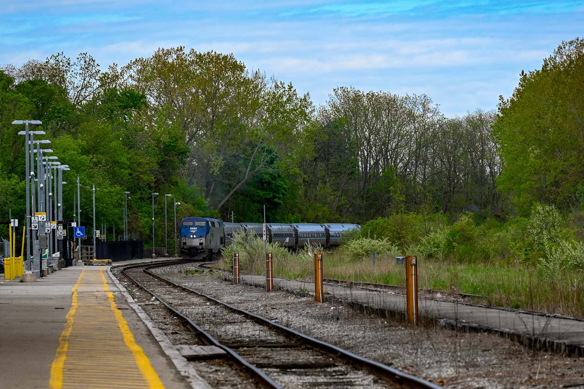gare-ferroviaire-train-chutes-niagara