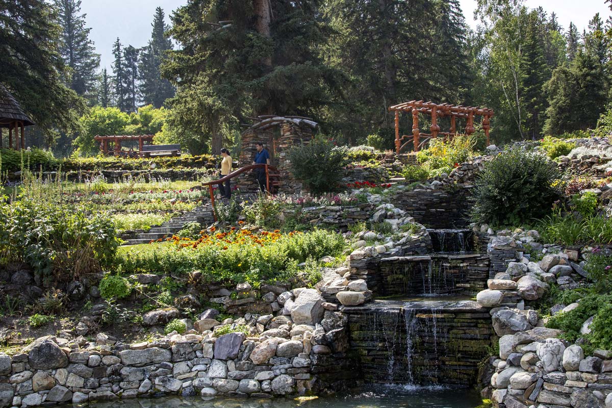 jardins-cascades-ville-banff