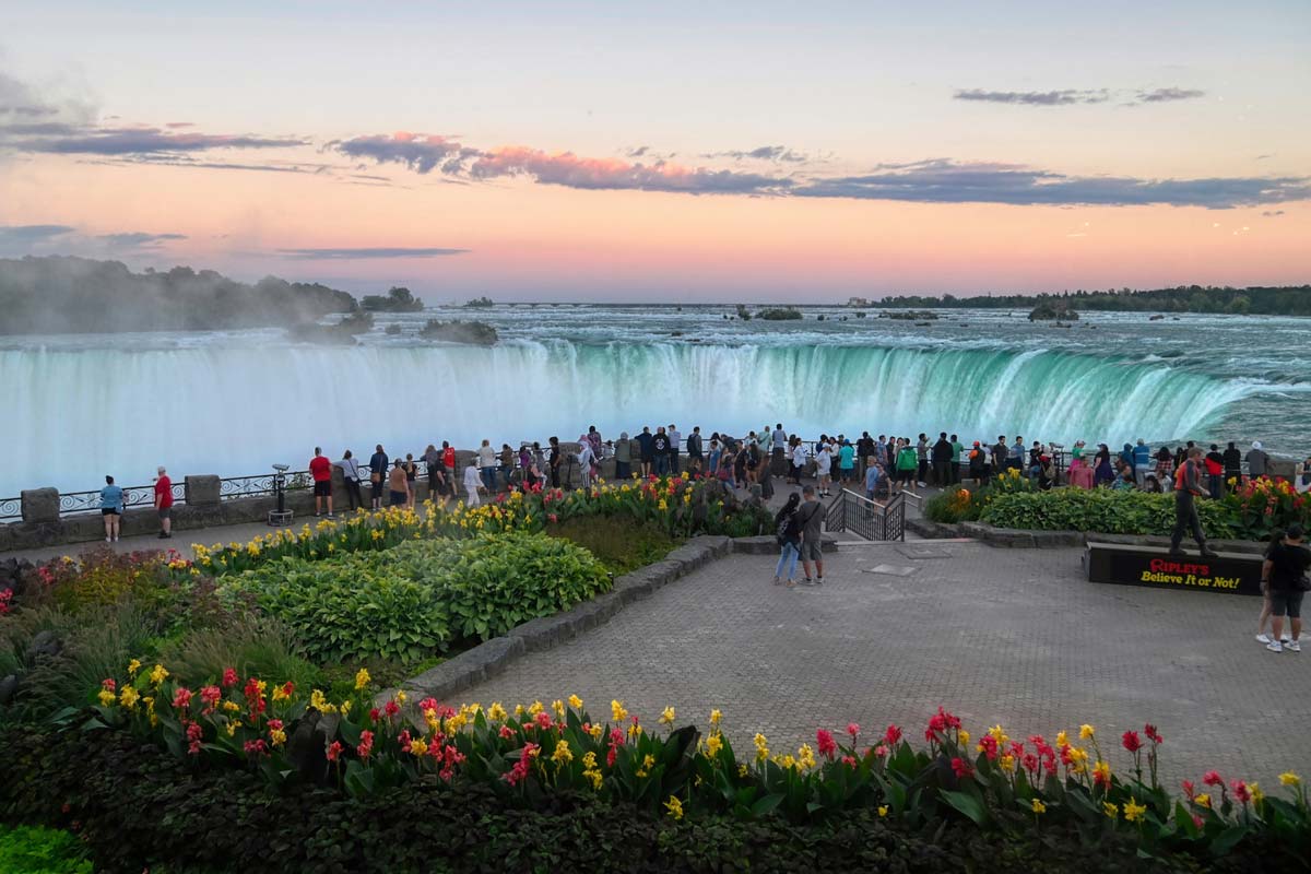 point-de-vue-gratuit-chutes-niagara